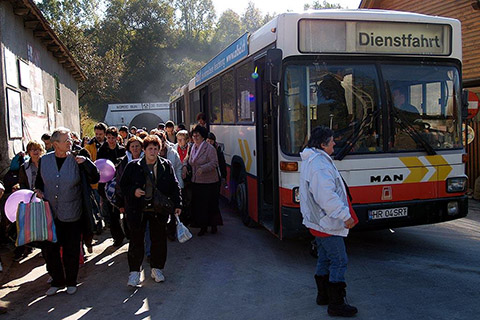 Vendégek a sóbányából jövet